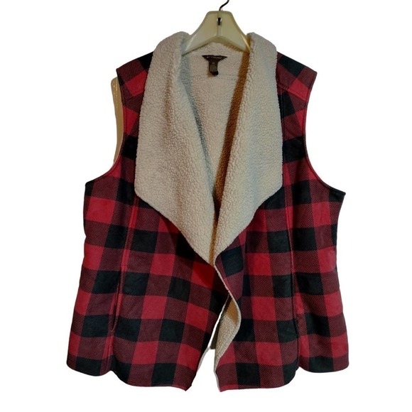 Brit and Bridle buffalo plaid vest sherpa lining and pockets woman plus size 2X - Picture 1 of 5